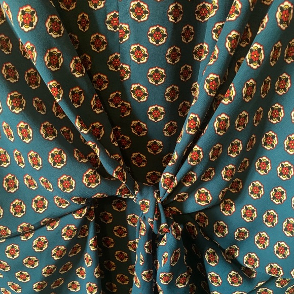 Chenault 3/4 Sleeve Blue Front Tie Blouse Size 1X Like New - Picture 5 of 6